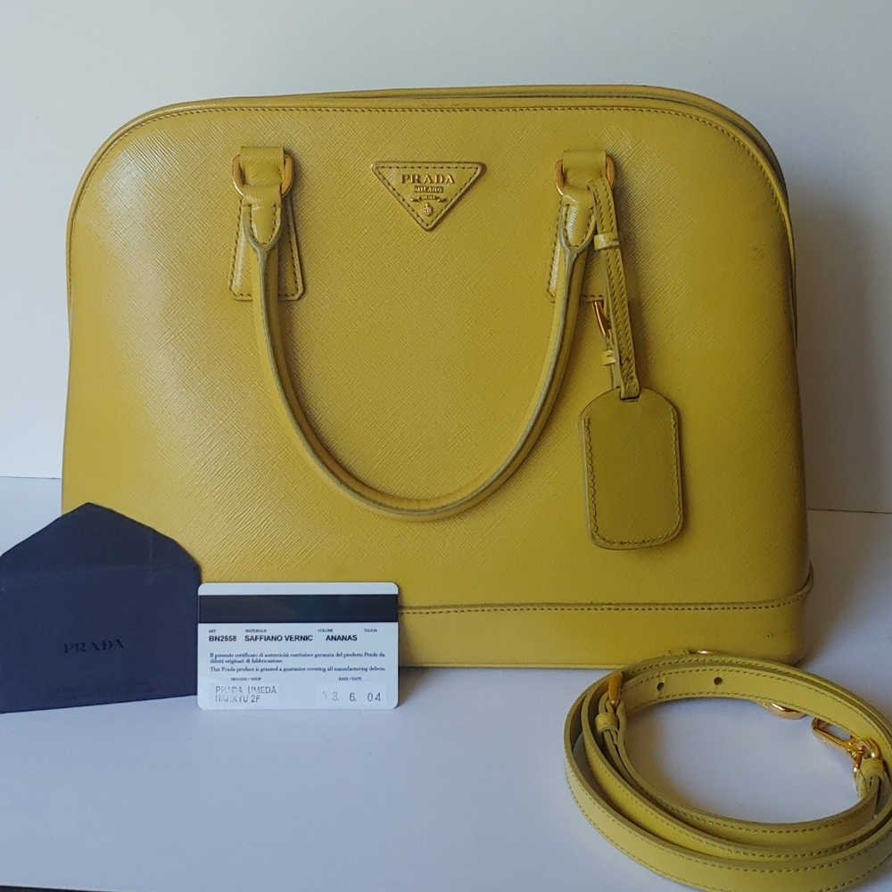 Authentic PRADA saffiano vernice purse bag ananas